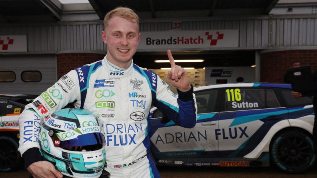 Sutton takes delight from opportunistic pole